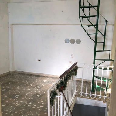 *160🏡EN VENTA ! APTO de 3 plantas☝🏽en el Cerro [ es un interior de catiguria por 10mil*  💡*‼️❕️‼️OJOOO NUNCA SE VA LA - 6/10