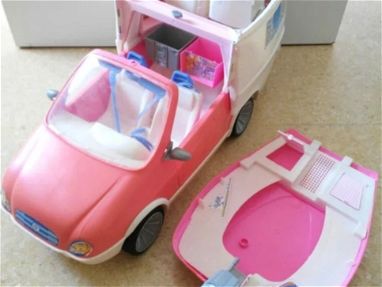Camper de barbie 3 en 1 casita de barbie carro y lancha original Mattel com sonidos y luces es grande - Img 65602633
