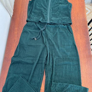 Conjunto de pantaloneta y blusa con zipper - 3/10