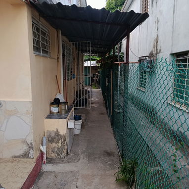 Permuto Casa de 3 Cuartos, 2 garajes y sistema fotovoltaico instalado - 10/10