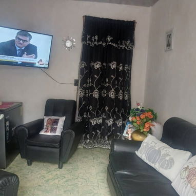 Vendo o permuto por algo más pequeño para matrimonio y niño - Img 125796183