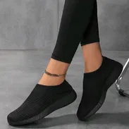 Tenis muy cómodos y calzado de tacon medio de mujer - Img 51385325