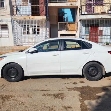 🚗Renta de Auto Kia río 2021 sin chofer - Img 118579910