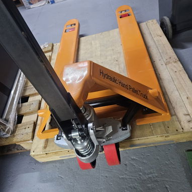 ⬆️ TRASPALETA ‼️ 3.000 KG ‼️ 〰️ NUEVAS ⚠️ - Img 117880824