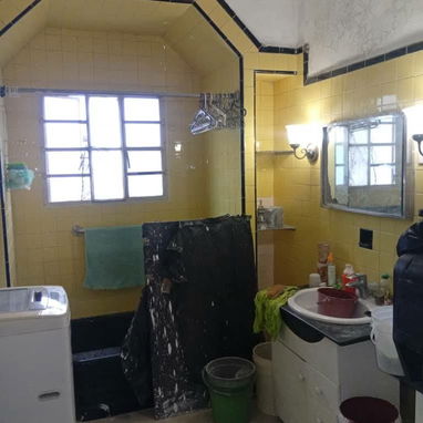 Venta de casa de dos plantas en la Víbora que necesita reparaciones !!! - Img 108780579