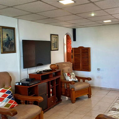 En el reparto Modelo - Img 121492029