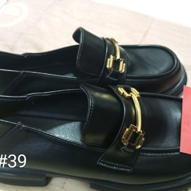 Zapatos de salir y sandalias nuevas - Img 123476536