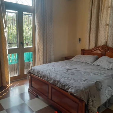 IG Apartamento de renta por noche y tiempo indefinido en el Vedado 3 habitaciones y paneles. Alquiler por tiempo VED-002 - 4/9