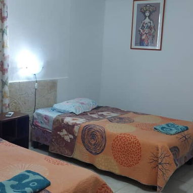 Reserva casa con piscina, paneles solares,en Guanabo contamos con días disponibles - Img 121469089
