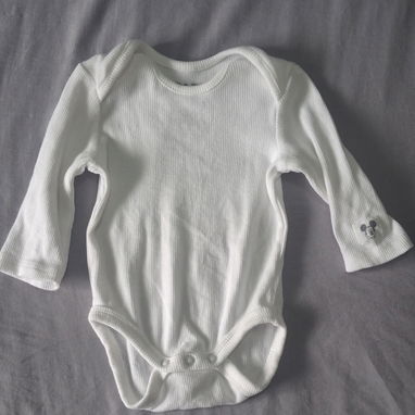 Ropa y más cosas de canastilla super barato útil y bello todo para bebé - 3/9