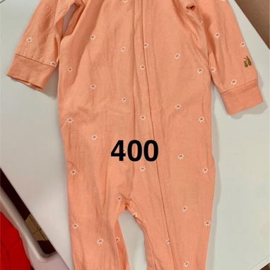 Ropa de bebé. Nuevas y otras de poco uso. Precios en las fotos. - Img 123973986