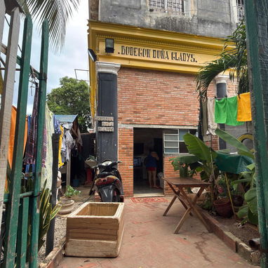 🏡Se vende casa grande de puntal alto  en perfecto estado ideal para negocios y vivir en familia. vedado - 2/10