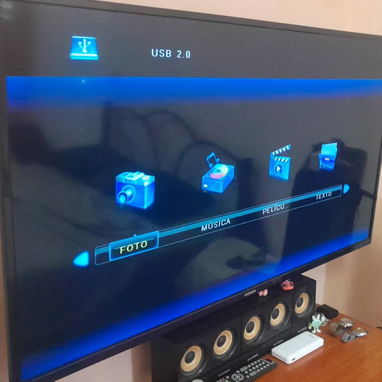 Tv 50'de uso bien cuidado con cajita . Y 5.1 con radio incluido - 3/3