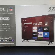 TCL 32" Smart TV - ROKU TV - Nuevo en caja! - Img 45899436