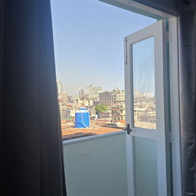 Alquiler de Larga Duración en Apartamento Edificio Super Cake, Centro Habana - Img 118796028