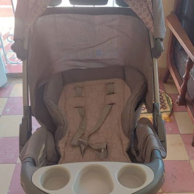 Coche de bebé unisex de uso pero en perfectas condiciones. con sus tres posiciones. - 2/6
