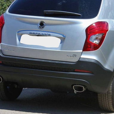 SsangYong Korando ,del 2017 es un carro con transmisión manual,el SUV está bien conservado,tiene todos los papeles - Img 114565491