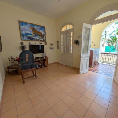 ‼️‼️‼️Ofertaaaaa‼️‼️‼️  ✅Casa Independiente en Miramar + Carro Moderno🍀 - 4/10