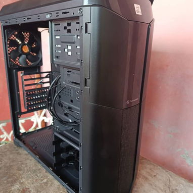 Chasis Thermaltake - 4/4