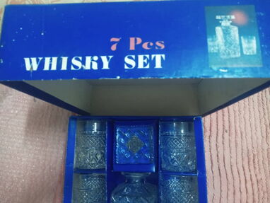 Set de Whisky con 7 piezas de cristal Bohemia, nuevo en su caja - Img 64398086