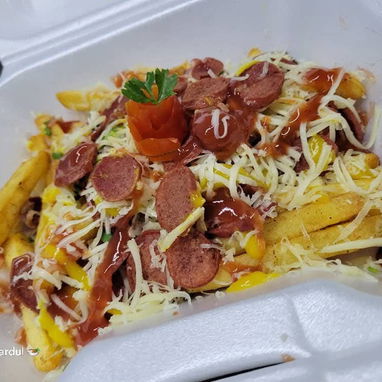 Entrantes 馃 Croquetas 950 Salshipapa 1800 Papitas fritas 1000 Tostones de At煤n 1800 Tostones jam贸n ahumado 1600 Pollo - Img 121939267
