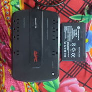 Backup UPS APC 550 330w de 8 tomas impecable con batería nueva de 12v 7a precio 55usd - Img 57969341