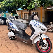 MOTO ELÉCTRICA MURASAKI SPORT 2026 ⚙️CARACTERÍSTICAS : • 1000 Wats • 72 Volt • 40 Amp • Autonomía de 100 km • - Img 55982493