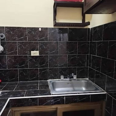 Vendo o permuto por menor y vuelto zonas HVieja Stos Suárez Víbora Plaza y oigo propuestas. - Img 118396341