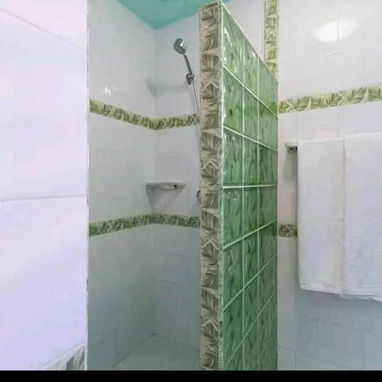 🏠¡Disfruta de nuestra hermosa casa de renta ideal para vivir un reencuentro familiar perfecto! - Img 103826900