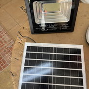 ✴️LÁMPARA CON PANEL SOLAR ✴️200 W 💵💸50 USD - Img 56616282