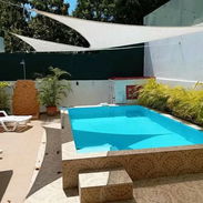 🏠 Apartamento de lujo en el Vedado. Casa con 2 habitaciones y piscina. Garage Disponible. Reservas: +5355284821 - Img 54210453