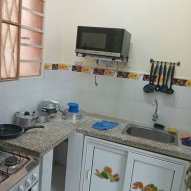 Renta de apartamento en el Vedado - Img 120596784