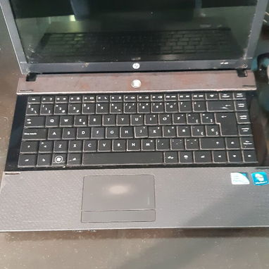 Laptop HP. 4gb RAM. Me ajusto en el precio - Img 109064271