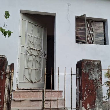 Vendo o permuto. Casa 🏠 1/1 buen precio, papeles en regla, soy de la lisa! Llamar +5353106558 Alba - Img 125352269