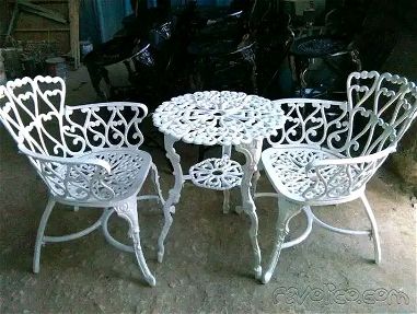 Butacas y sillas con mesa de centro o de bar - Img 67789562