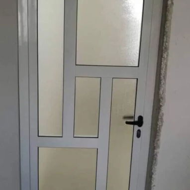 Carpintería en aluminioPuertas #Ventanas #Bajos de meseta #Closet #Balconeras - Img 123784419