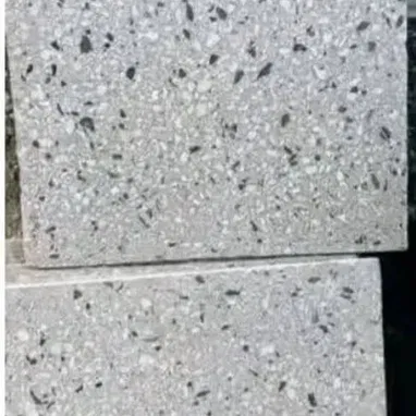 Losas de granito 40x40 y rodapie - 2/6
