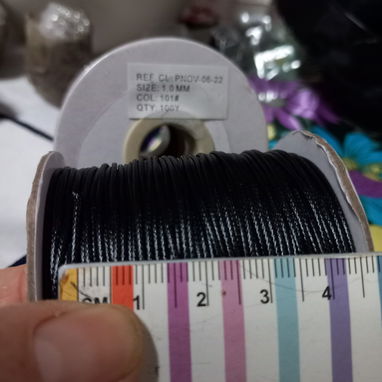 Vendo sobre de 10 agujas de.coser - Img 124021061