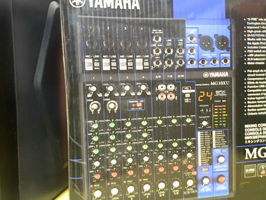 Se vende Consola de Audio Yamaha nueva en su caja - Img 65336122