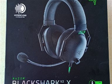 Audífonos Gaming 7.1 SURROUND SOUND BLACKSHARK X RAZER™  AURICULARES PARA ESPORTS CON CABLE MULTIPLATAFORMA - Img main-image