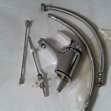Llave mezcladora para lavamanos con sus latiguillos - 3/3