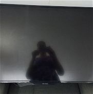 Vendo TV Insignia Roku con problemas en pantalla - Img 45716181