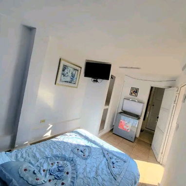 🏠 Renta de Casa Con Billar y Piscina En Guanabo. Capacidad para 8 personas - Img 116171982