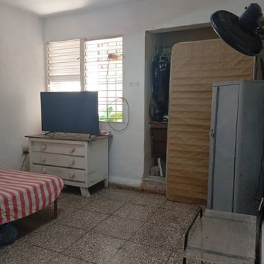 ▎🏡 ¡Oportunidad en el Vedado! Amplio Apartamento en Planta Baja - Img 121887474