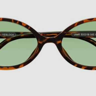 Gafas Louis Vuitton, Millonarias, por cantidad $2000 mn de 10 en adelante, por unidad $ 3000 mn , escríbeme al WhatsApp - 5/10