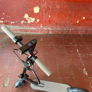 Scooters eléctricas marca xob De 30 a 40 km de autonomía Motor de 500 w Carga en 5 horas Cuenta con tres velocidade - Img 58146199