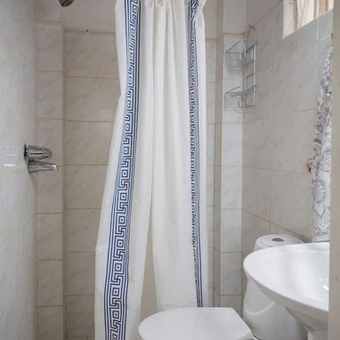 🏠 Discover this linear rental apartment in Central Havana. Near Carlos III. 👥 Sleeps 3: $400 USD per month - Img 120555484
