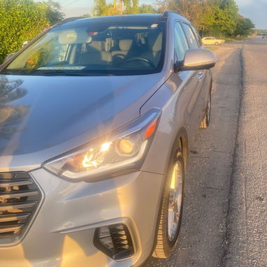 Vendo o negocio yhunday Santa Fe del 2017 7 plazas limited - Img 102336463