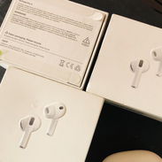AirPods Pro 3 … Audifonos Beats y EarPods originales todos, en su caja y con sus papeles - Img 57991457