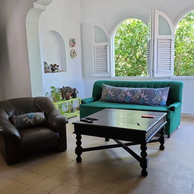 Alquiler de apartamento de 3 habitaciones y 2 baños a estudiantes extranjeros - Img 124629379